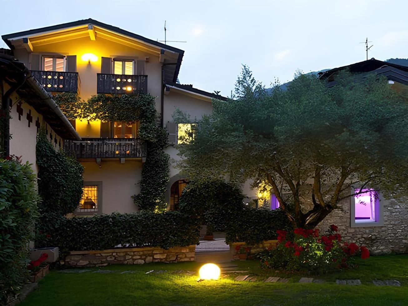 Bed And Breakfast Casa Del Nonno Adrara San Rocco Exterior photo